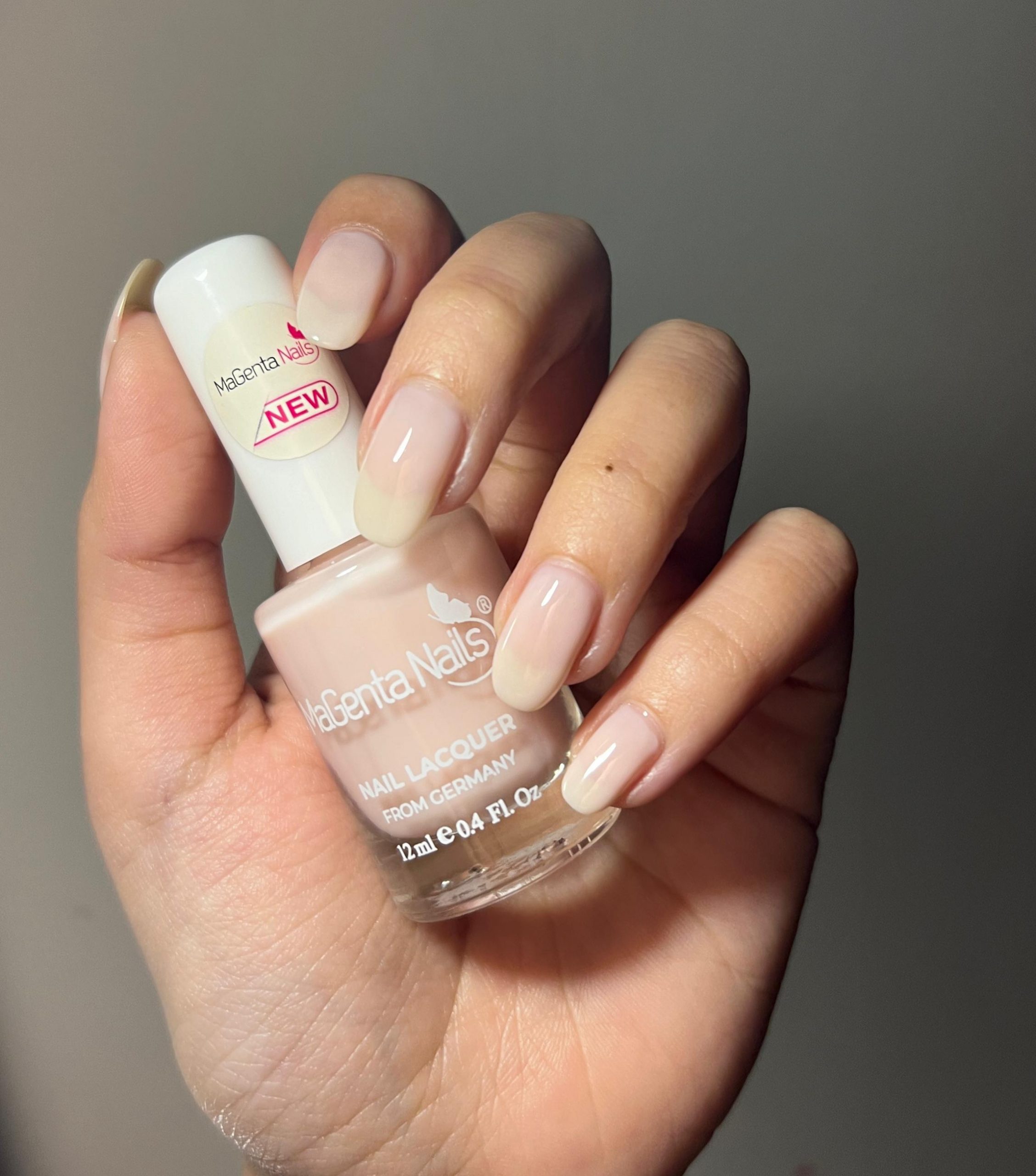 Nail Polish - #124 Chiffon Baby Pink - Image 2