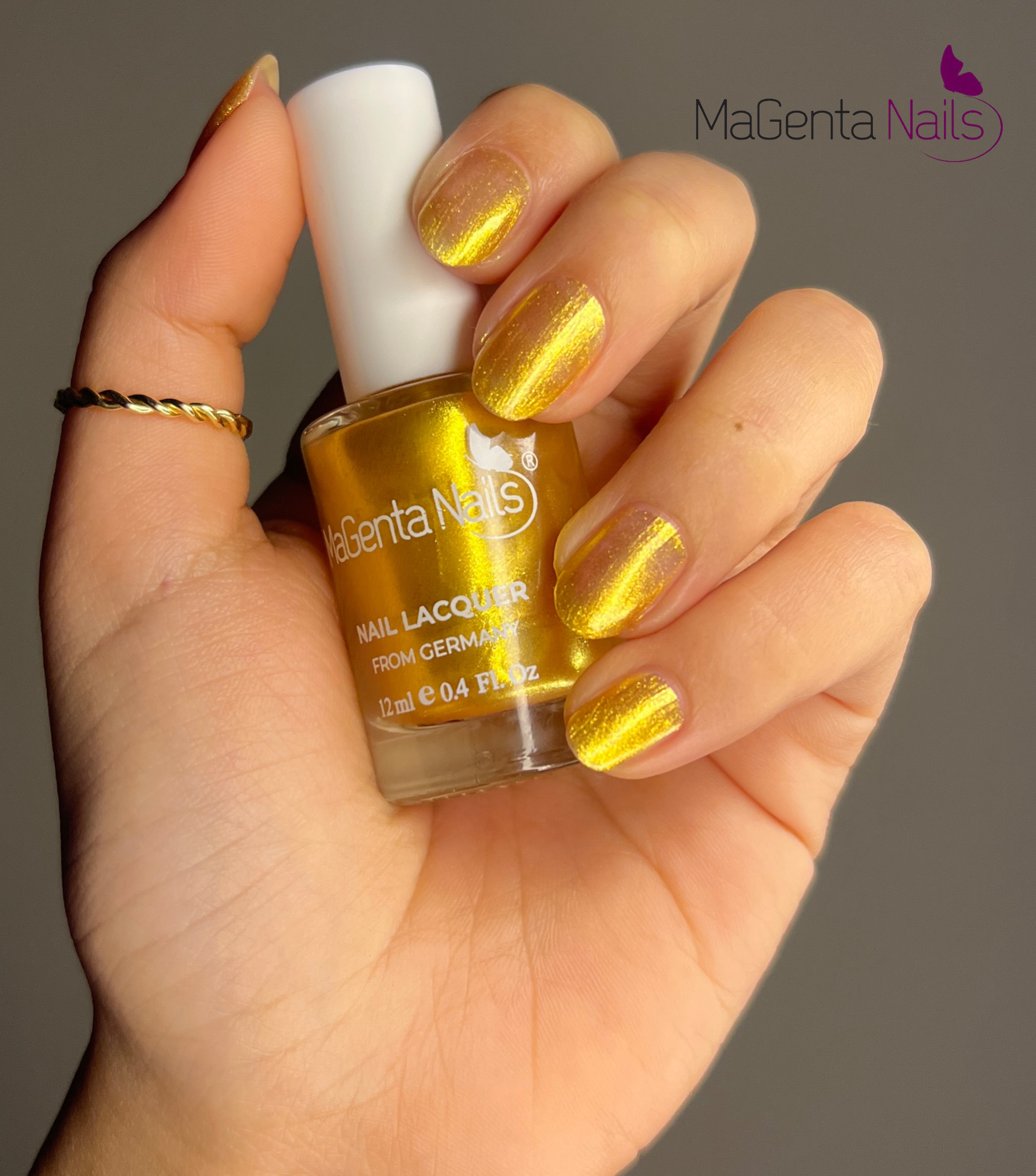 Nail Polish #104 – Glitter Gold - Image 2